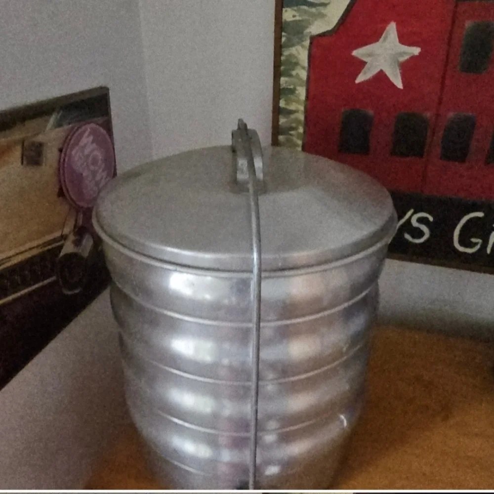 Aluminum Stackable Pinic set - Picture 3 of 8